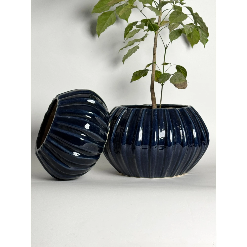 Midnight Ribbed Ceramic Planter
